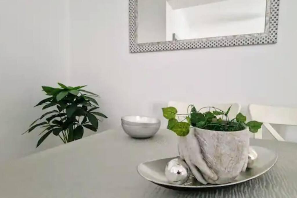 Appartamento Luminoso Apartamento Centro Triana Siviglia Esterno foto